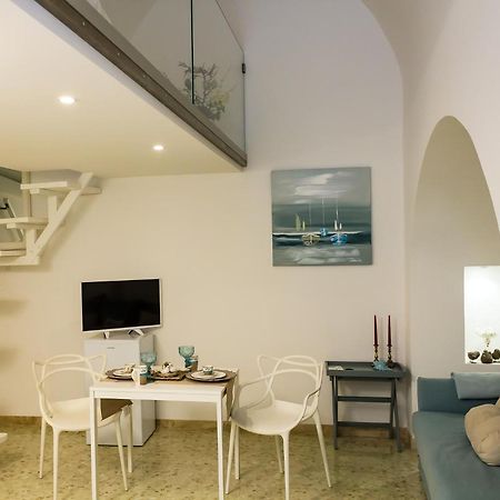 La Rosa Del Corso Apartment ฟาซาโน ภายนอก รูปภาพ