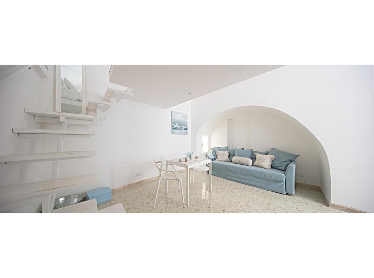 La Rosa Del Corso Apartment ฟาซาโน ภายนอก รูปภาพ
